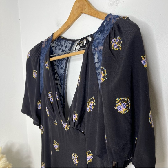 Free People Mockingbird Black Comb Lace Floral Mini Dress Sz 6 NWT Prairie - Picture 11 of 16